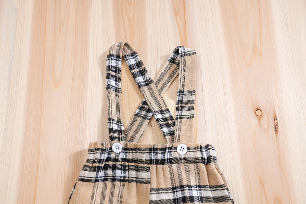 2-Piece Baby Outfit – Cute Plaid Bear Bodysuit and Suspender Shorts