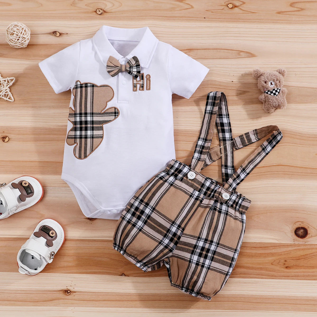 2-Piece Baby Outfit – Cute Plaid Bear Bodysuit and Suspender Shorts
